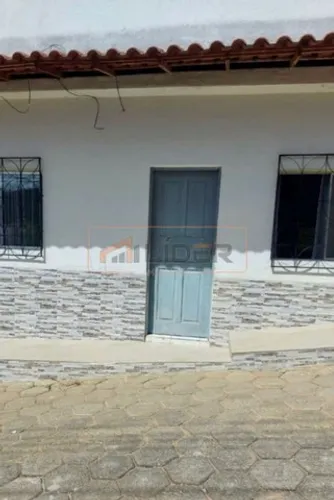 Casa com 02 Quartos no Bairro São Pedro