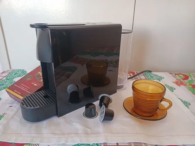 Cafeteira Nespresso Essenza
