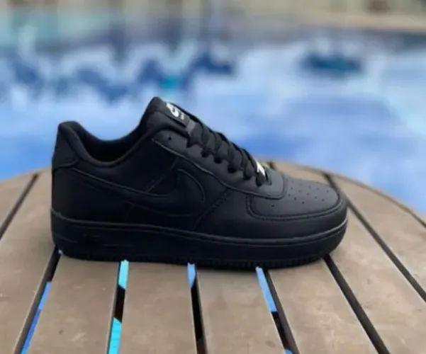 Tênis Nike Air Force  - Preto 34
