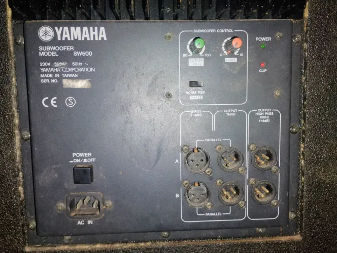 Sub Ativo Yamaha SW500, 15p
