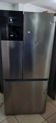 Geladeira Electrolux 03 Portas / Avariada