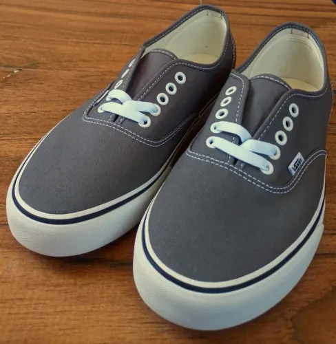 Tênis Vans Authentic Cinza