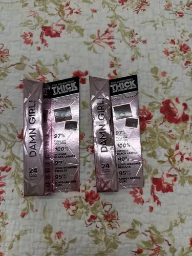Máscara de Cílios Damn Girl! Too Faced