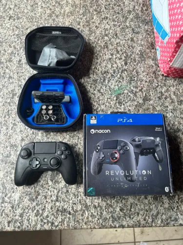 Controle Nacon Unlimited PC e PS4