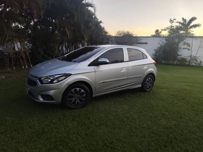 Chevrolet Onix Hatch LT 1.0 8V Flex Mec. 4P 2017