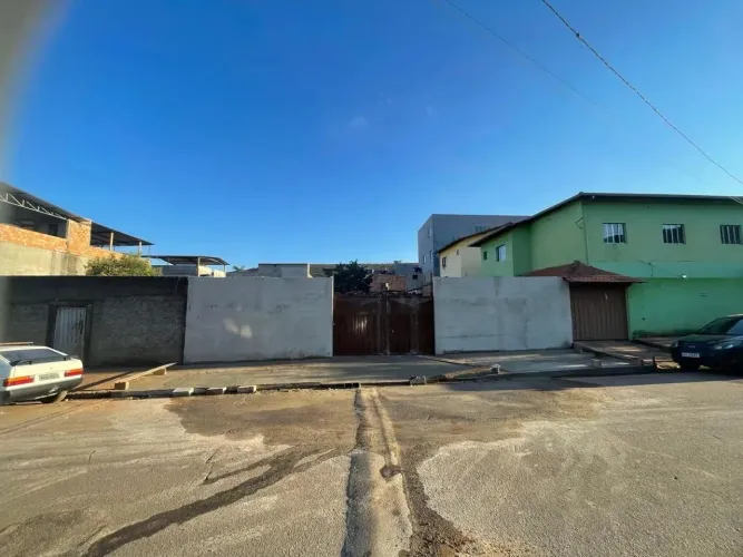 lote murado Jardim Canada para alugar