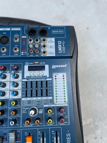 Mesa de Som Lexsen LMX12 USB 12 Canais