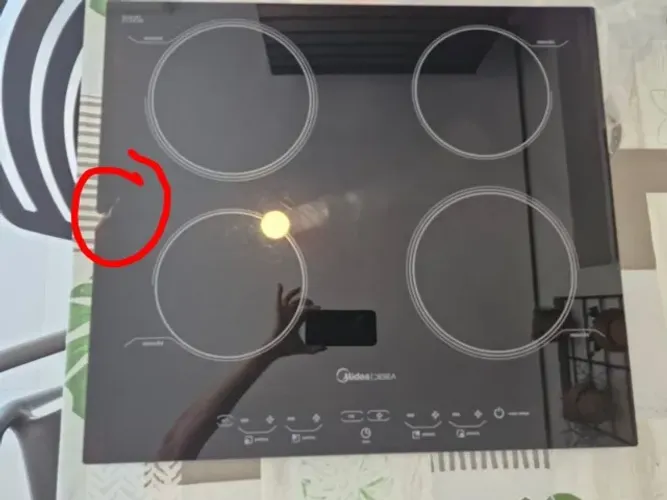 Cooktop Indução Midea Desea 4 bocas - COM PEQUENA AVARIA