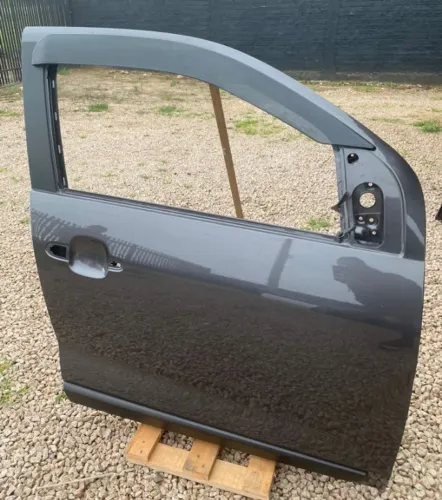 Porta dianteira Direita Fiat Strada 2025