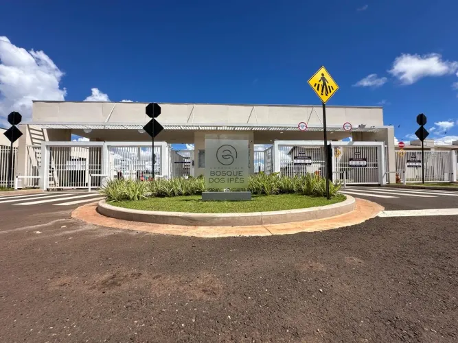 Sobrado novo em condomínio bosque dos ipês, em frente ao shopping bosque dos ipês 