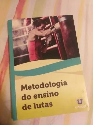 Livro Metodologia do ensino de lutas - Unopar