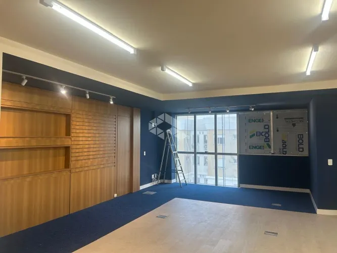 SALA COMERCIAL NO ITACORUBI EM FLORIANÓPOLIS COM VISTA PANORÂMICA E INFRAESTRUTURA COMPLET