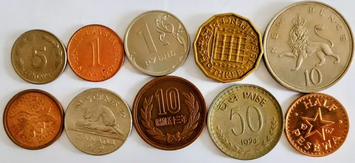 10 moedas antigas estrangeiras