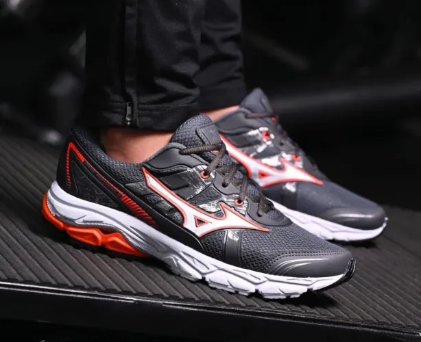 Tênis Mizuno Nirvana Atacado