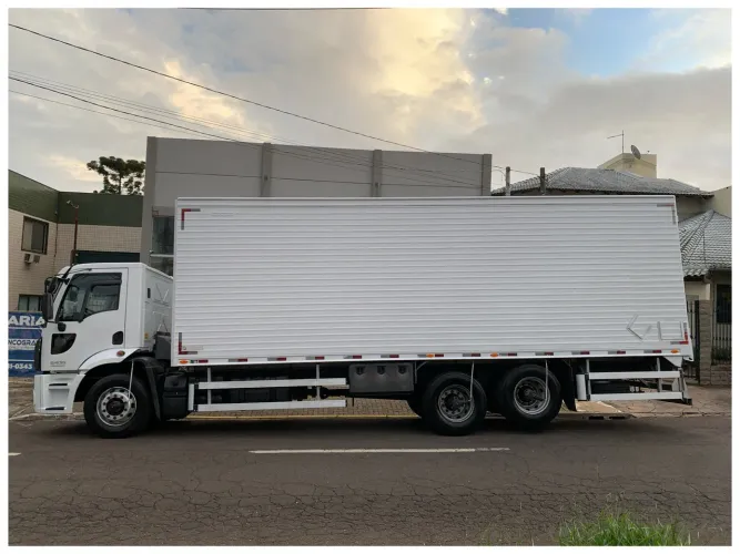 Ford Cargo Truck 2431 2019 Completo