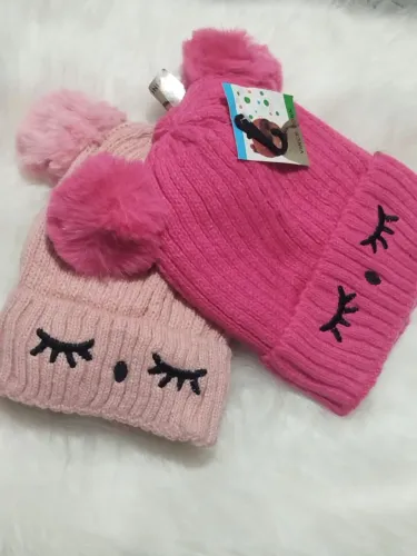 Kit de toucas de lã rosa infantil com desenho