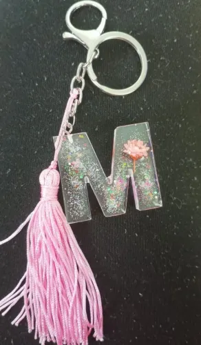 Chaveiro Personalizado em Resina / Letras