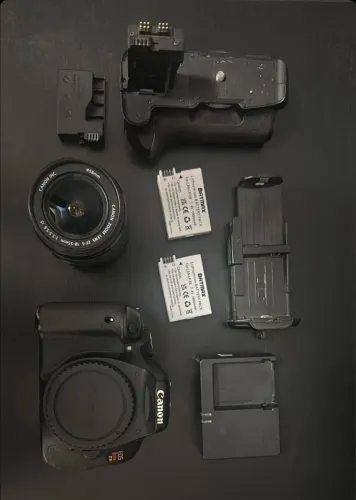 Canon T3i + Acessórios