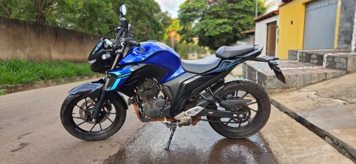 Fazer FZ25 - 2024