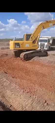 Komatsu escavadeira 2010