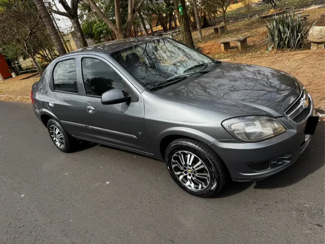 Chevrolet Prisma Sed. Maxx/ LT 1.4 8V Econof. 4P 2012