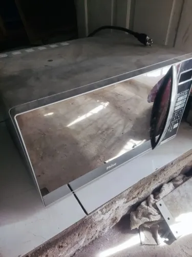 Microondas PARA RETIRADA DE PEÇAS 