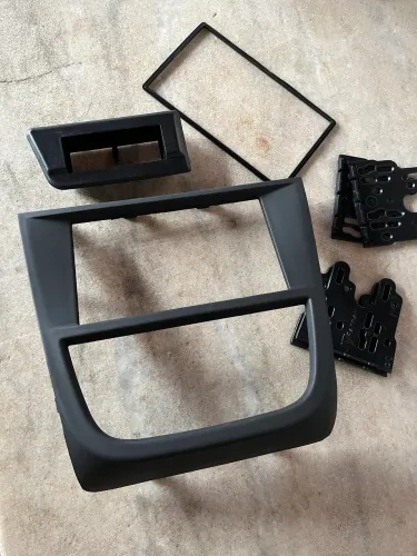 Moldura multimídia 2 din P/ Saveiro/Gol/Voyage