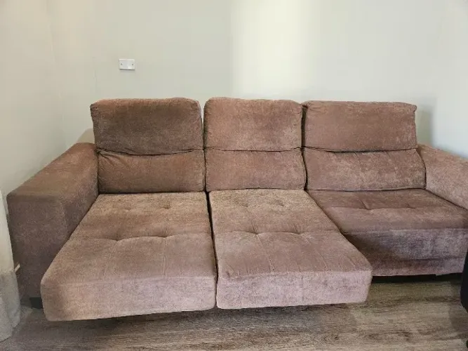 Sofá 2,82m 3 lugares retrátil com inclinação regulável no encosto