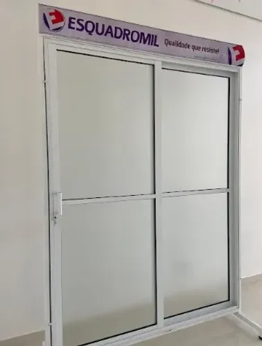 Porta de Correr - Alumínio