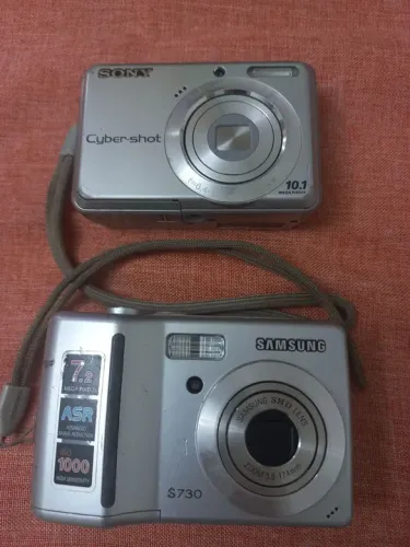 2 camera digital a piha no estado 