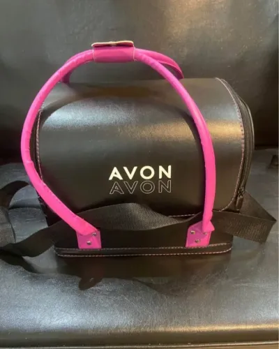 MALETA AVON ESPAÇOSA -  TIJUCA estado de novo