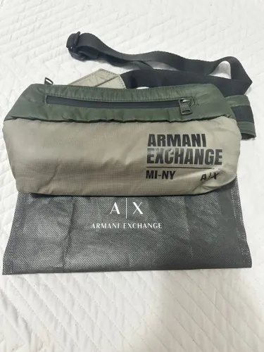Bolsa transversal Armani Exchange