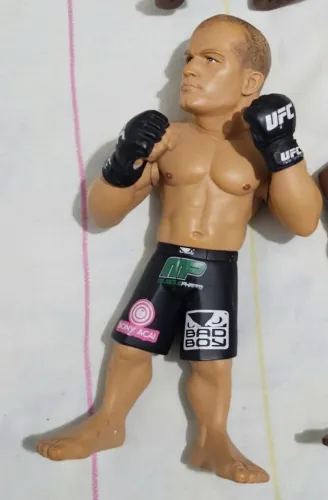 FIGURA AÇÃO UFC ORIGINAL 