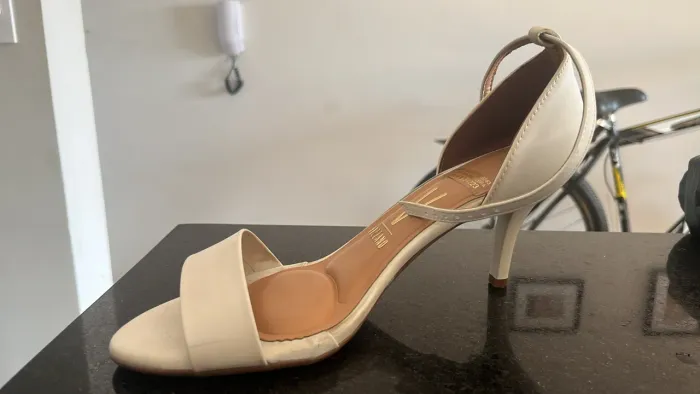 Sandália Vizzano Off White