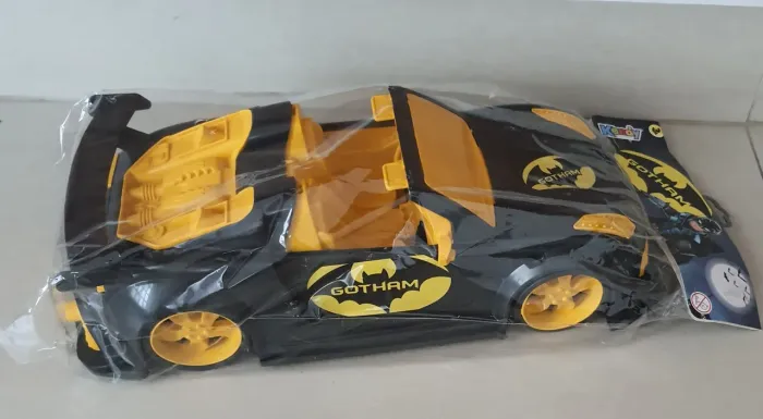Carros Batman, Bombeiro e Moto Grande  R$65