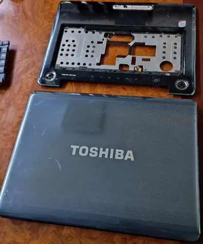 Notebook Toshiba Satellite Modelo PSAG8U - 053022 Só para peças