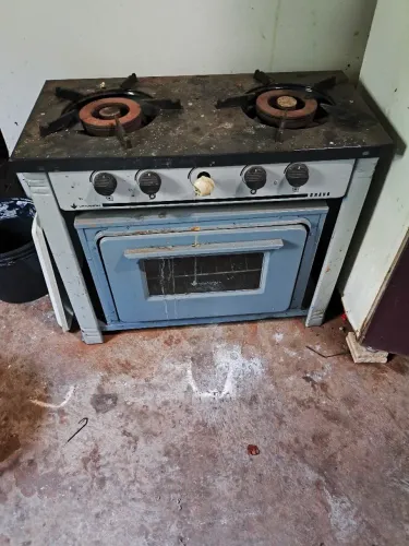 Fogão industrial 2 bocas com forno 