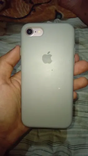 Troco 2 celular um iphone 7 e um Samsung A04
