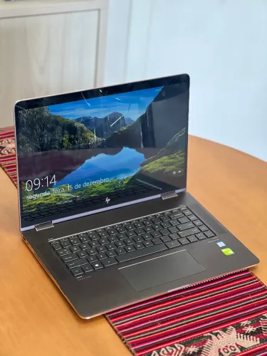 Notebook HP Spectre x360 | i7 8ª geração | 8 GB RAM | SSD 256 GB | NVIDIA MX150
