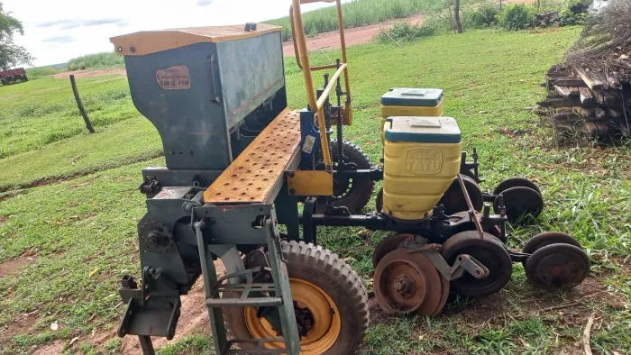PLANTADEIRA TATU MODELO PHT3 