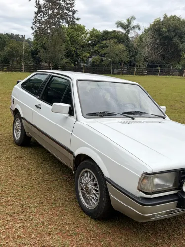 Volkswagen Gol Geração I GTS 1.8 8V Álcool Mec. 2P 1989