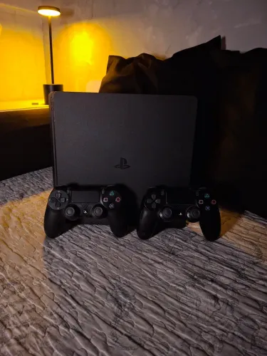 PS4 SLIM 500GB