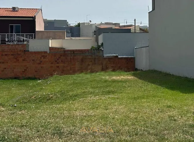 Terreno à venda no Condomínio Jardim Toscana
