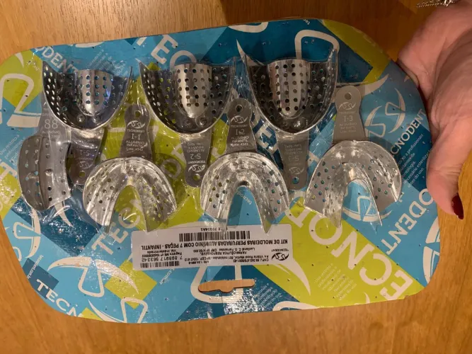 Kit moldeiras infantis odontológicas 