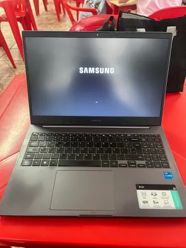 Notebook Samsung Book i5 11ª Geração | 8GB RAM | SSD 256GB