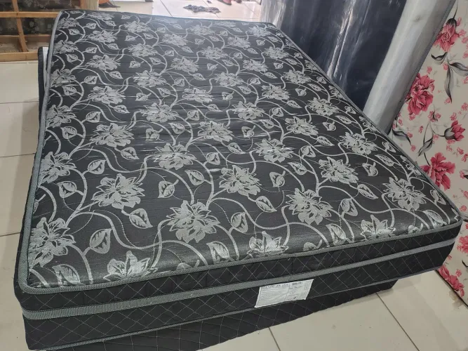 COLCHÃO CASAL DE MOLAS USADO R$430 ENTREGA GRÁTIS 