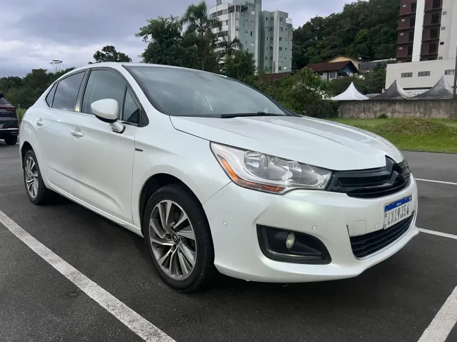 Citroen C4 Lounge Exclusive 1.6 Turbo Flex Aut. 2016