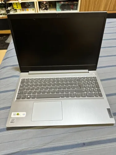 Notebook Lenovo Ideapad 3i em PERFEITO ESTADO, pouco uso e sem marcas de uso
