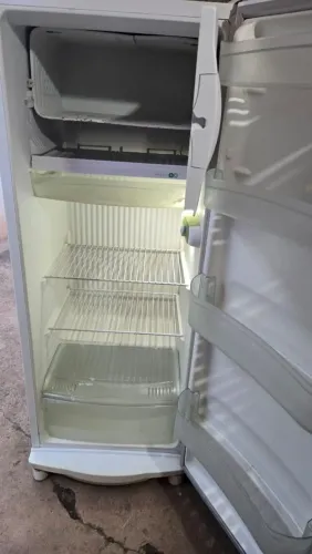 Geladeira Consul 300l