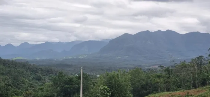 2,1 Hectares em Treviso com vista da serra e matrícula do imóvel - 100% regularizado